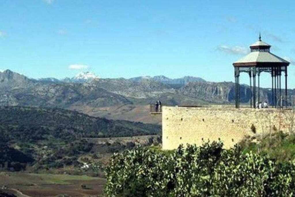 V Apartamentos Morales & Arnal Ρόντα Εξωτερικό φωτογραφία